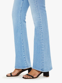 Mother - The Weekender Mid Rise Flare Jean - blue - clothing - cotton