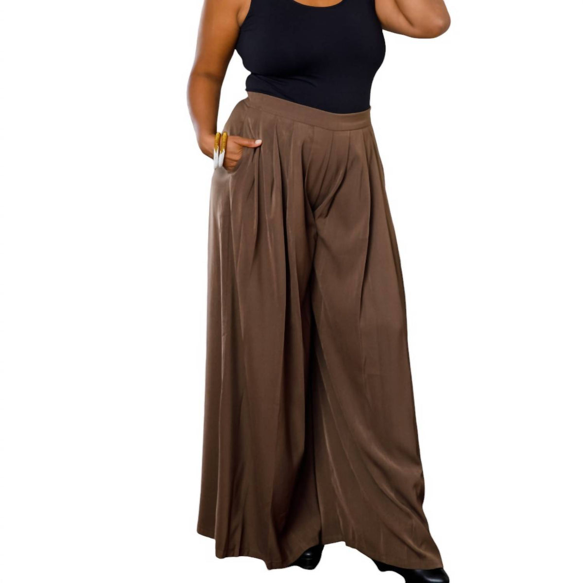 Mulla - Women's Pleated Pants