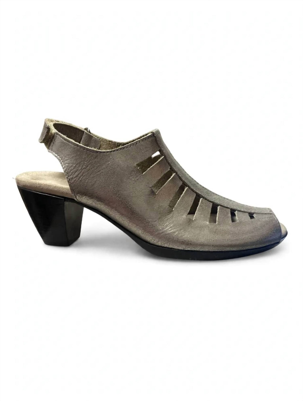 Munro - Women's Abby Heels