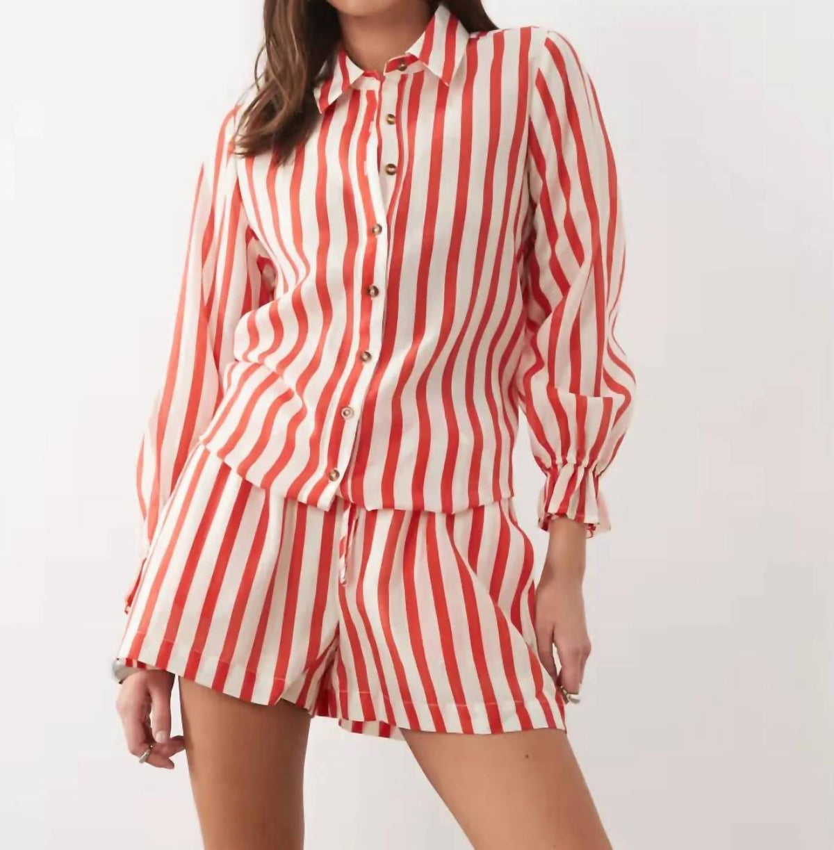 Never Fully Dressed - Elissa Short