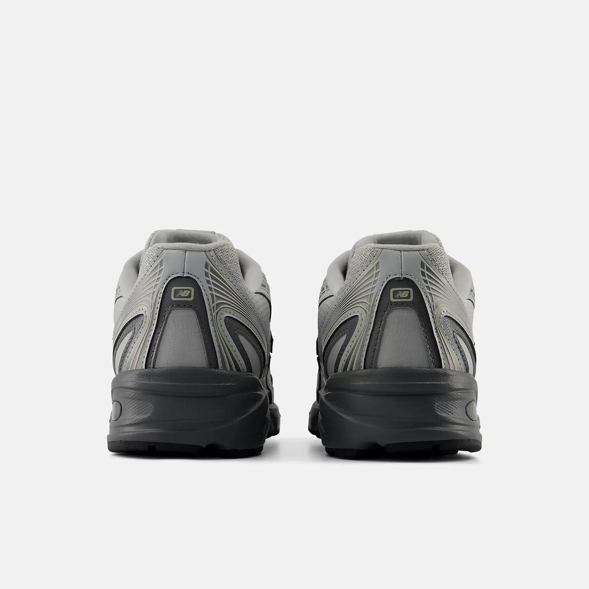 New Balance - Men's 740 Sneaker
