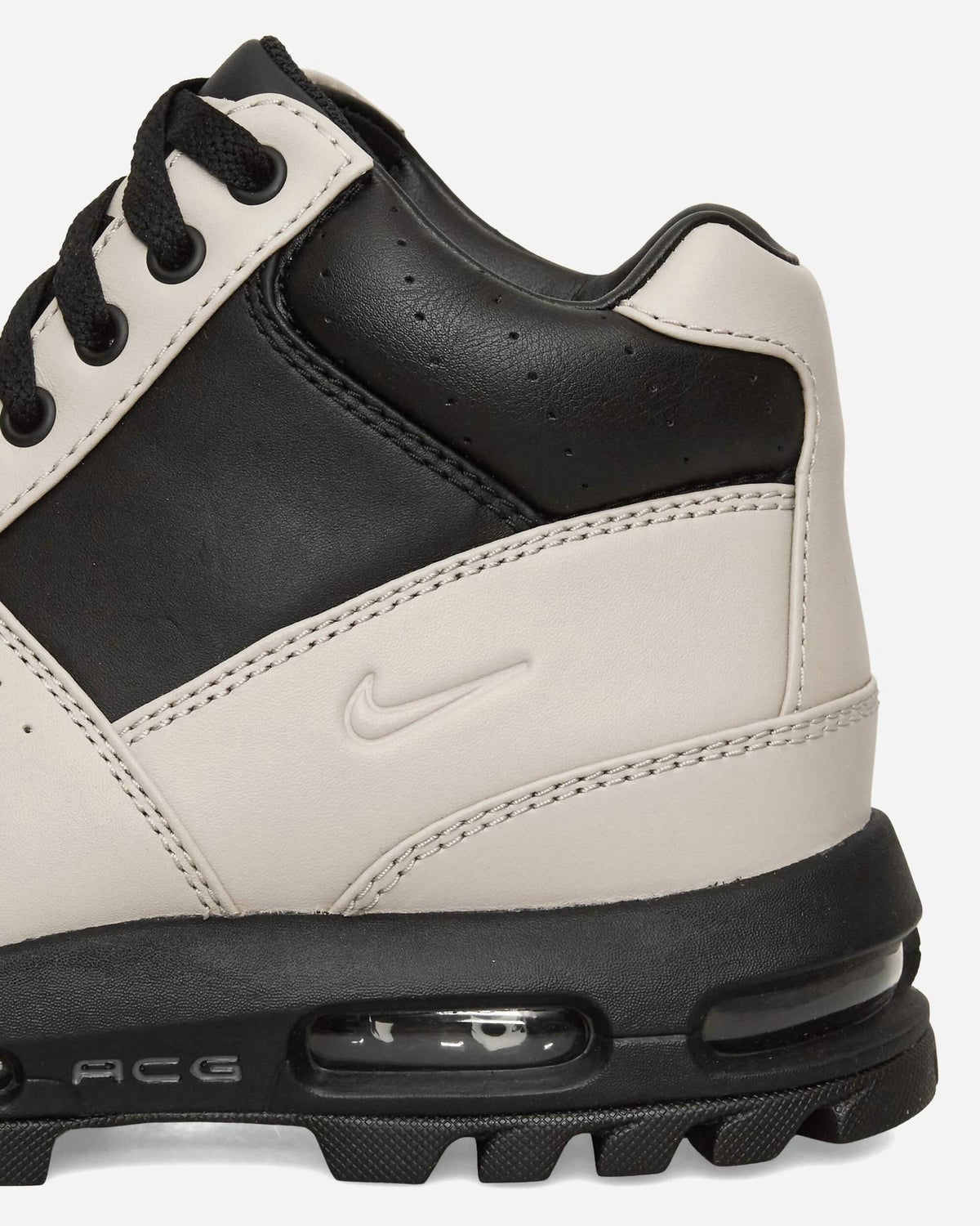 Nike - Men's Air Max Goadome Boots
