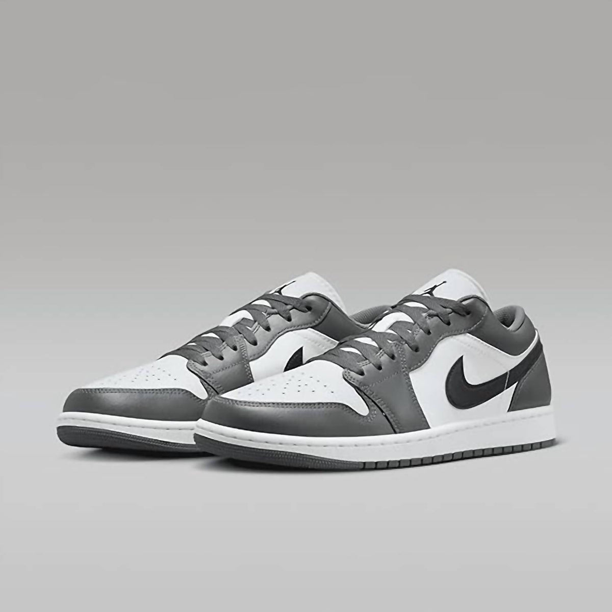 Nike - Men's Jordan 1 Low Shoe
