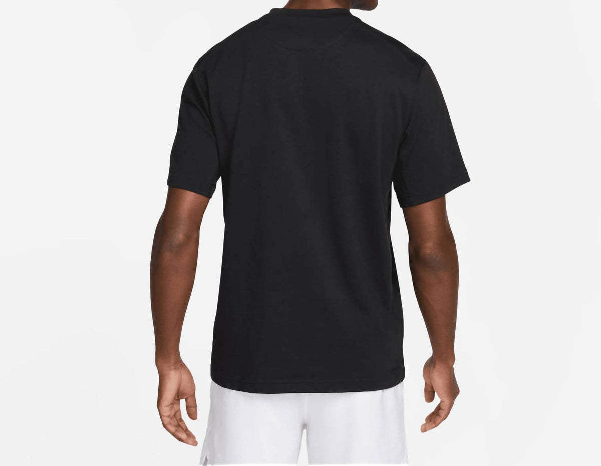 Nike - Primary Solo Swoosh Dri-fit Top