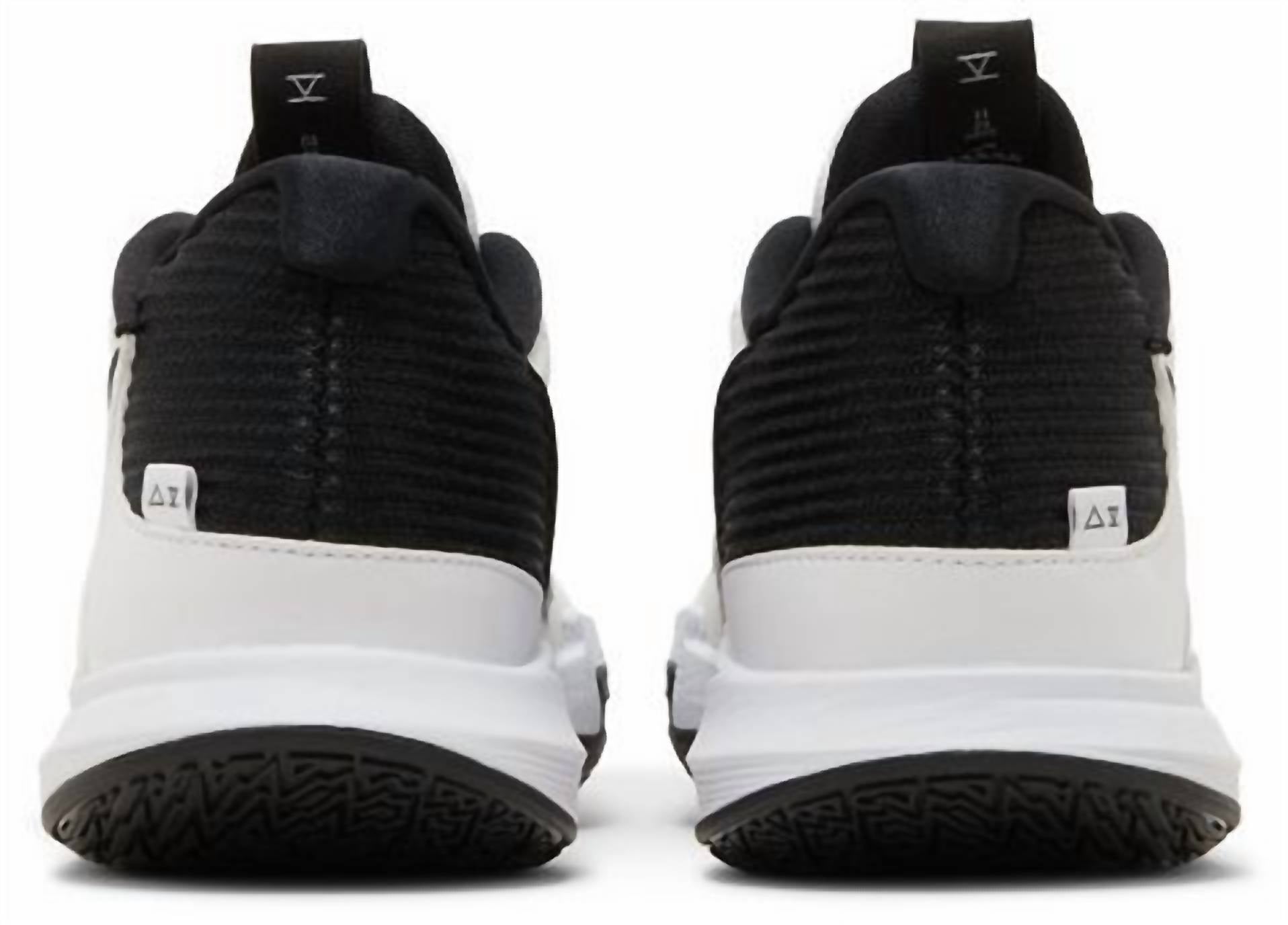 Nike - Unisex Kyrie Low 5 Tb Sneakers - men - shoes - sneakers