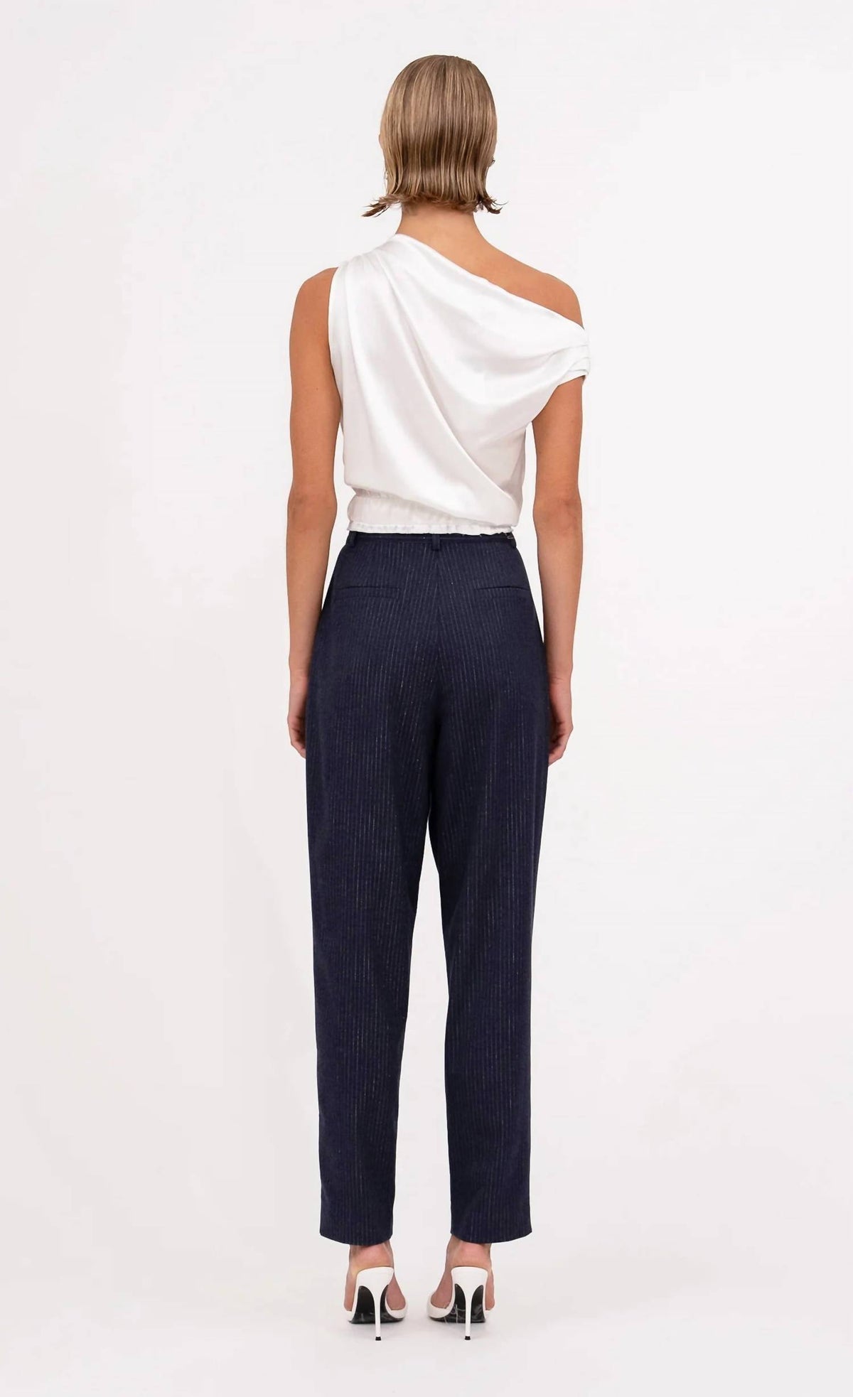 Nonchalant Label - Adelina Crop Top