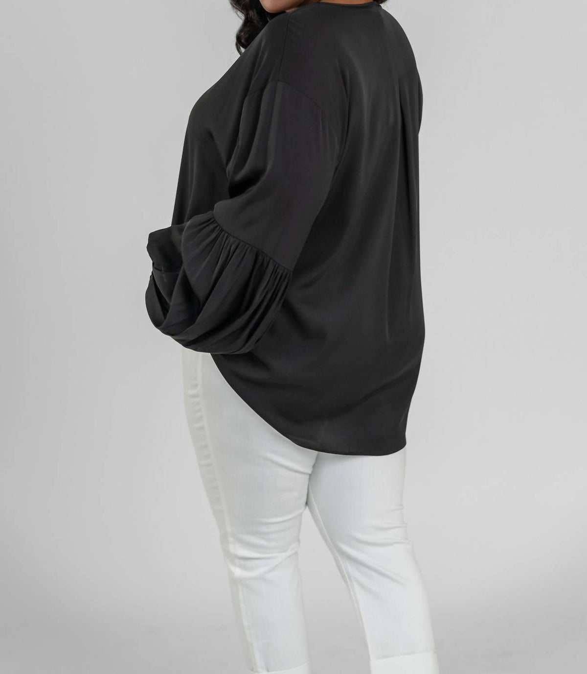 Nouvelle / Silk95Five - Como V-neck Blouse - Plus