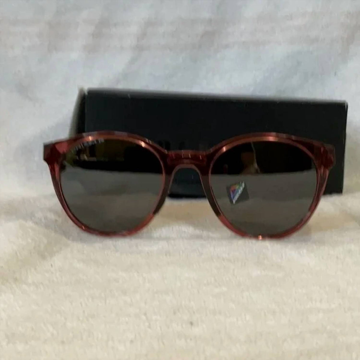 Oakley - Men's Round Sunglasses