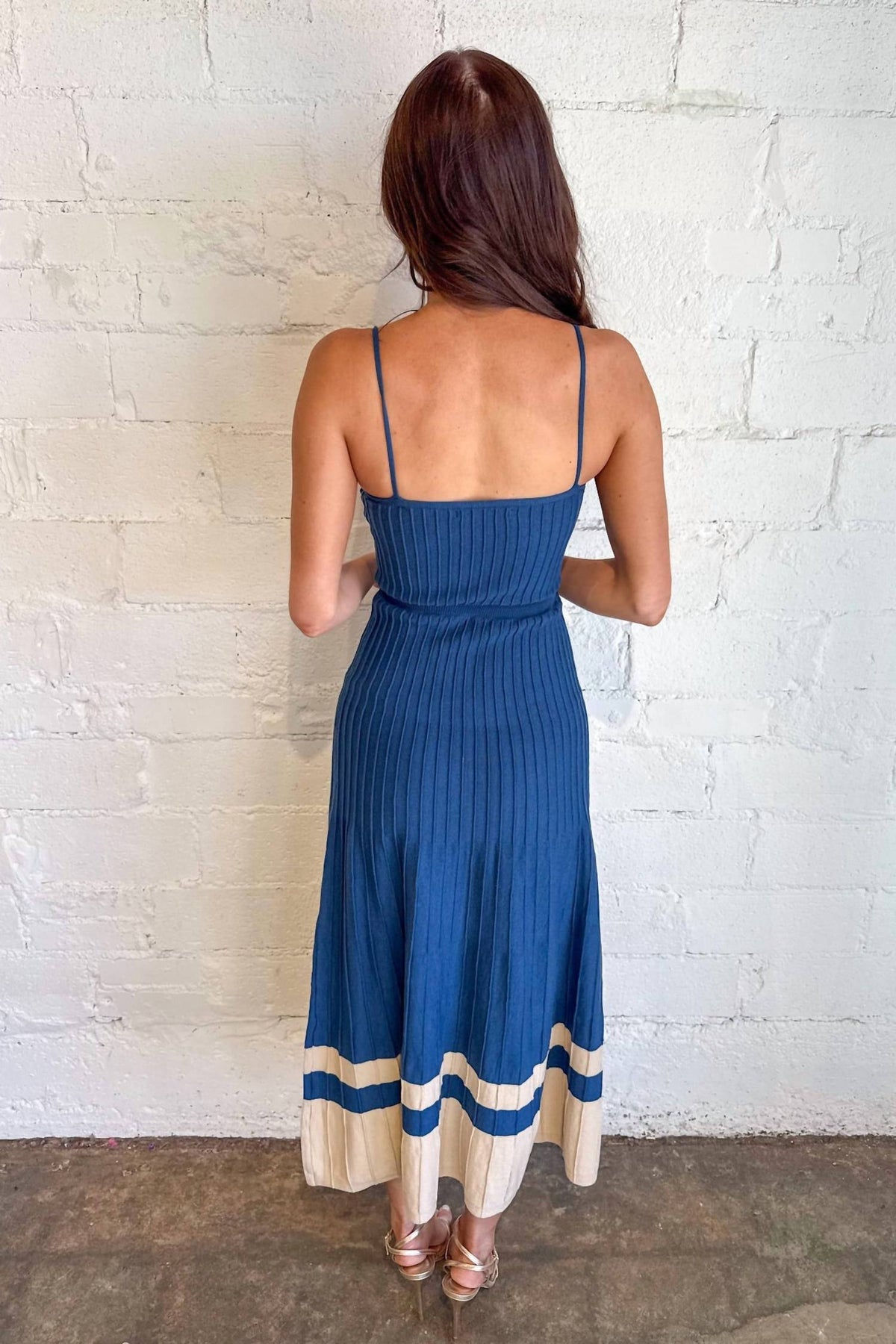 Olivaceous - Sideline Strut Maxi Dress