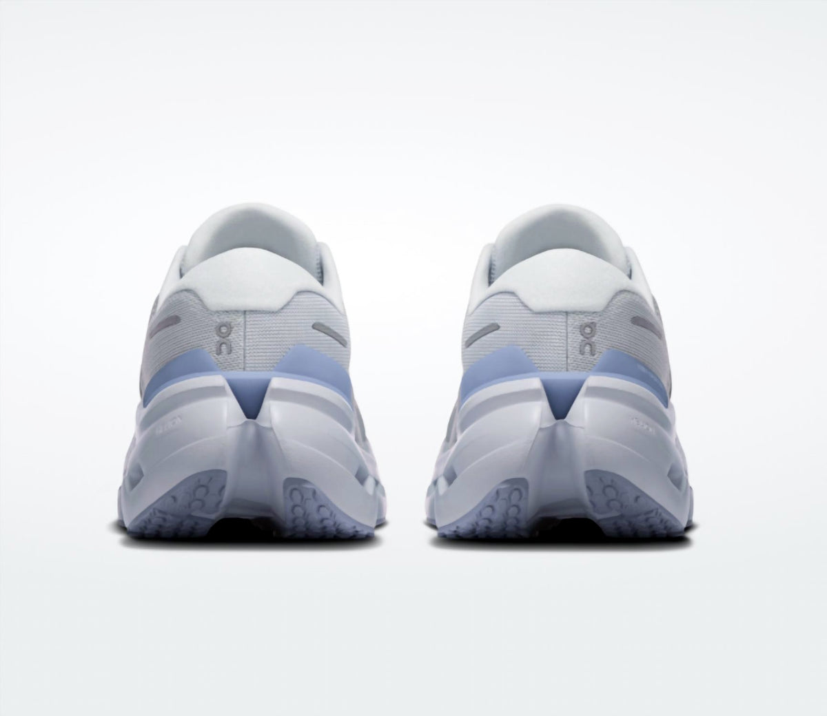 On - Women's Cloudrunner 3 Road-running Shoes - Medium