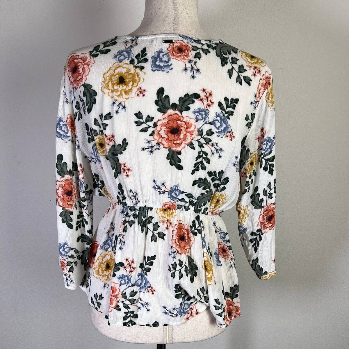 O'Neill - Celine V-neck Floral Top