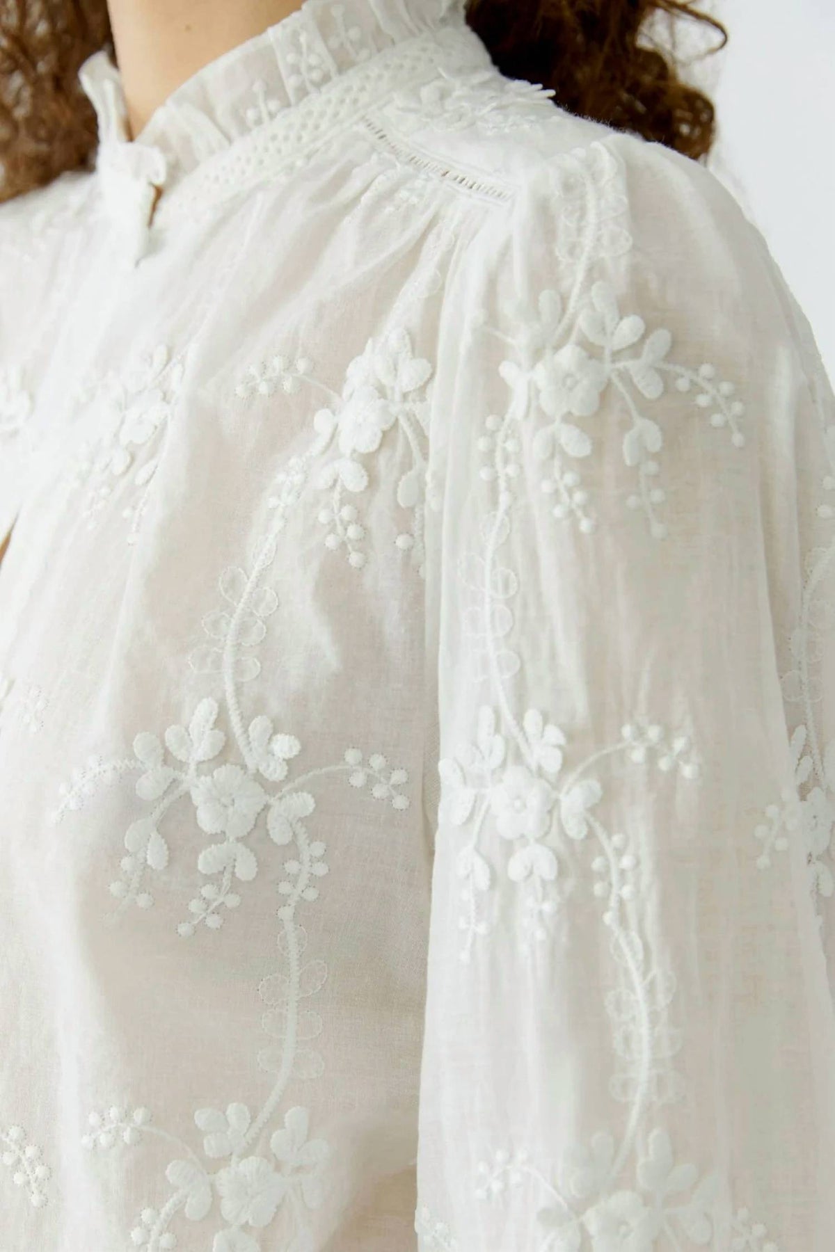 Oui - Floral Embroidered Blouse