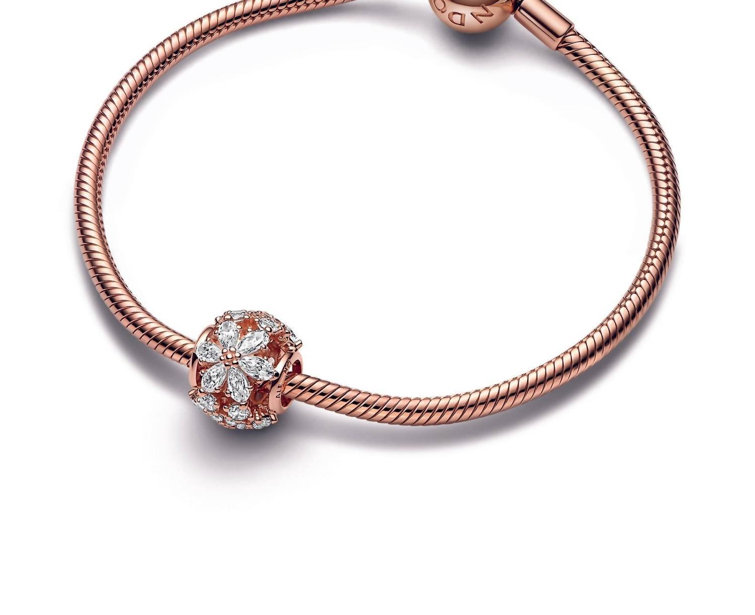 Pandora - Women's Herbarium Cluster Charm - bracelets - gold - jewelry