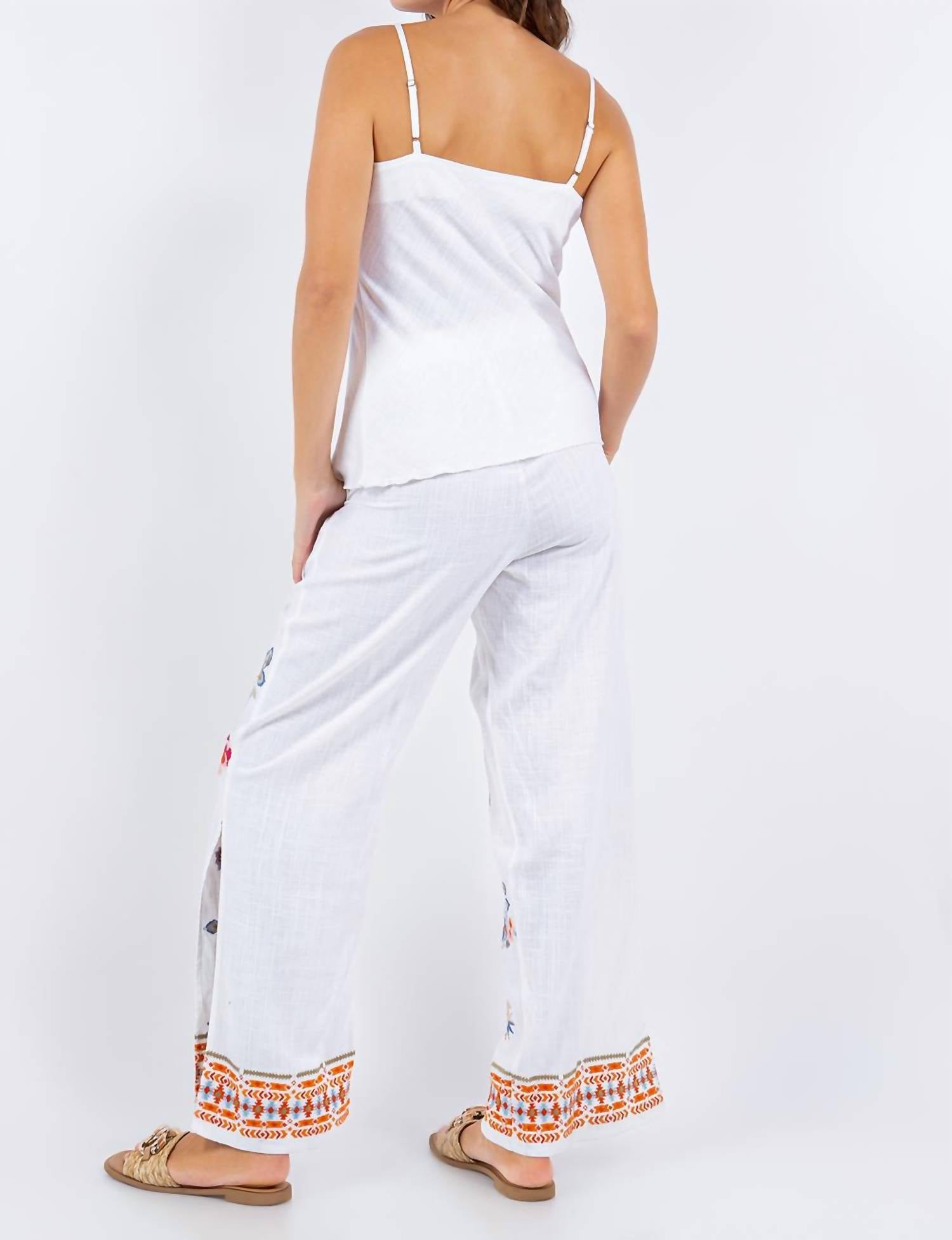 Paparazzi - Linen Blend Embroidered Slit Side Pant - clothing - directbrandpartner - floral
