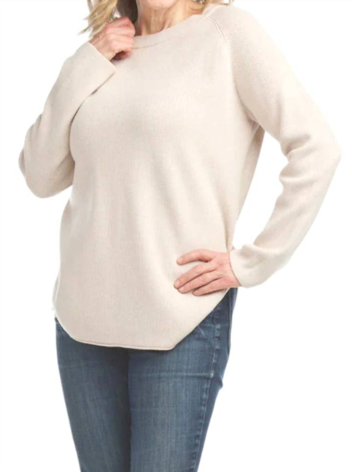 Papillon - Shirt Hem Sweater