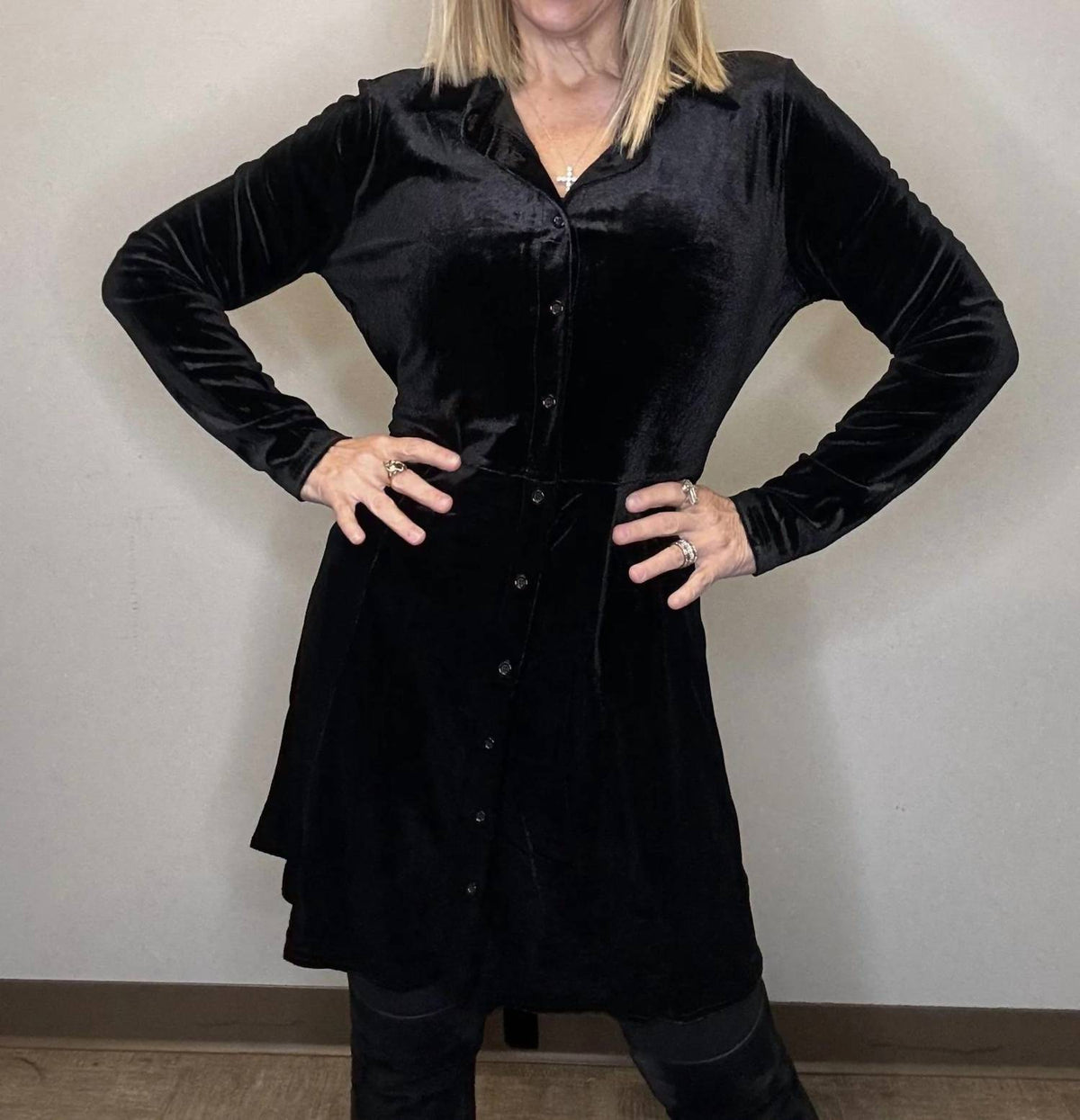 Papillon - Velvet Solid Shirt Dress