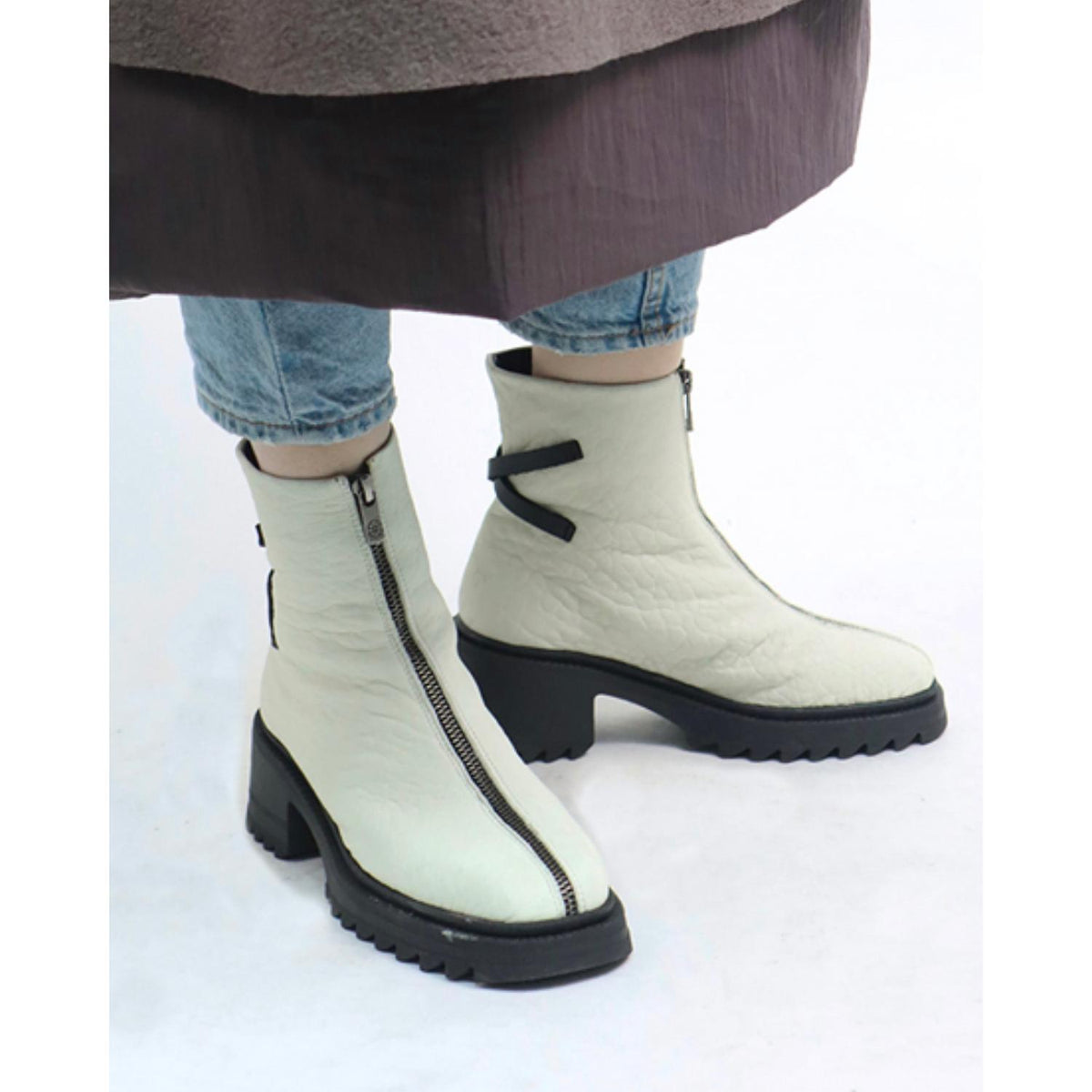 Hoola White Bootie