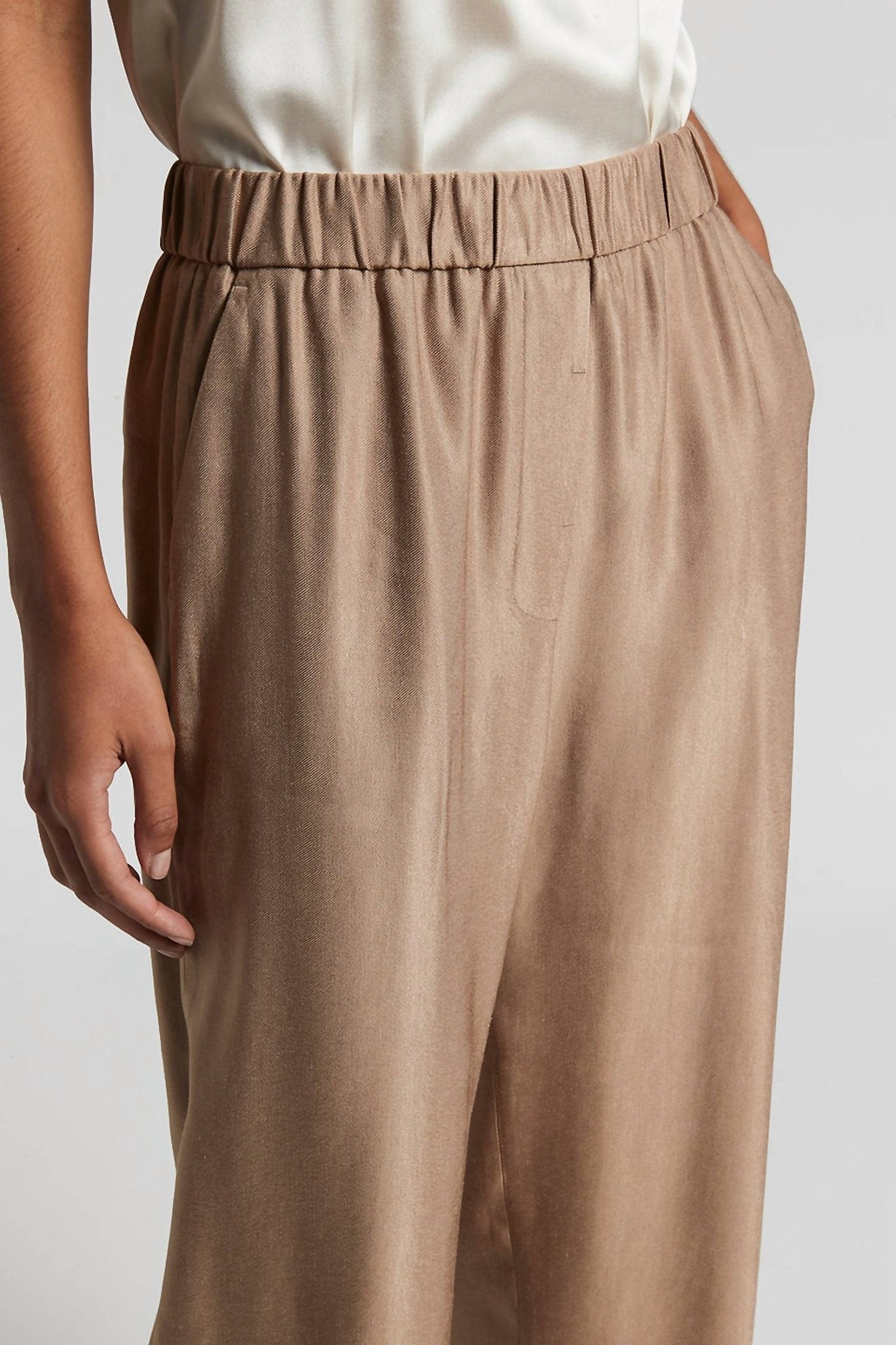 Peserico - Shiny Viscose Linen Gabardine Trousers - brown - clothing - pants