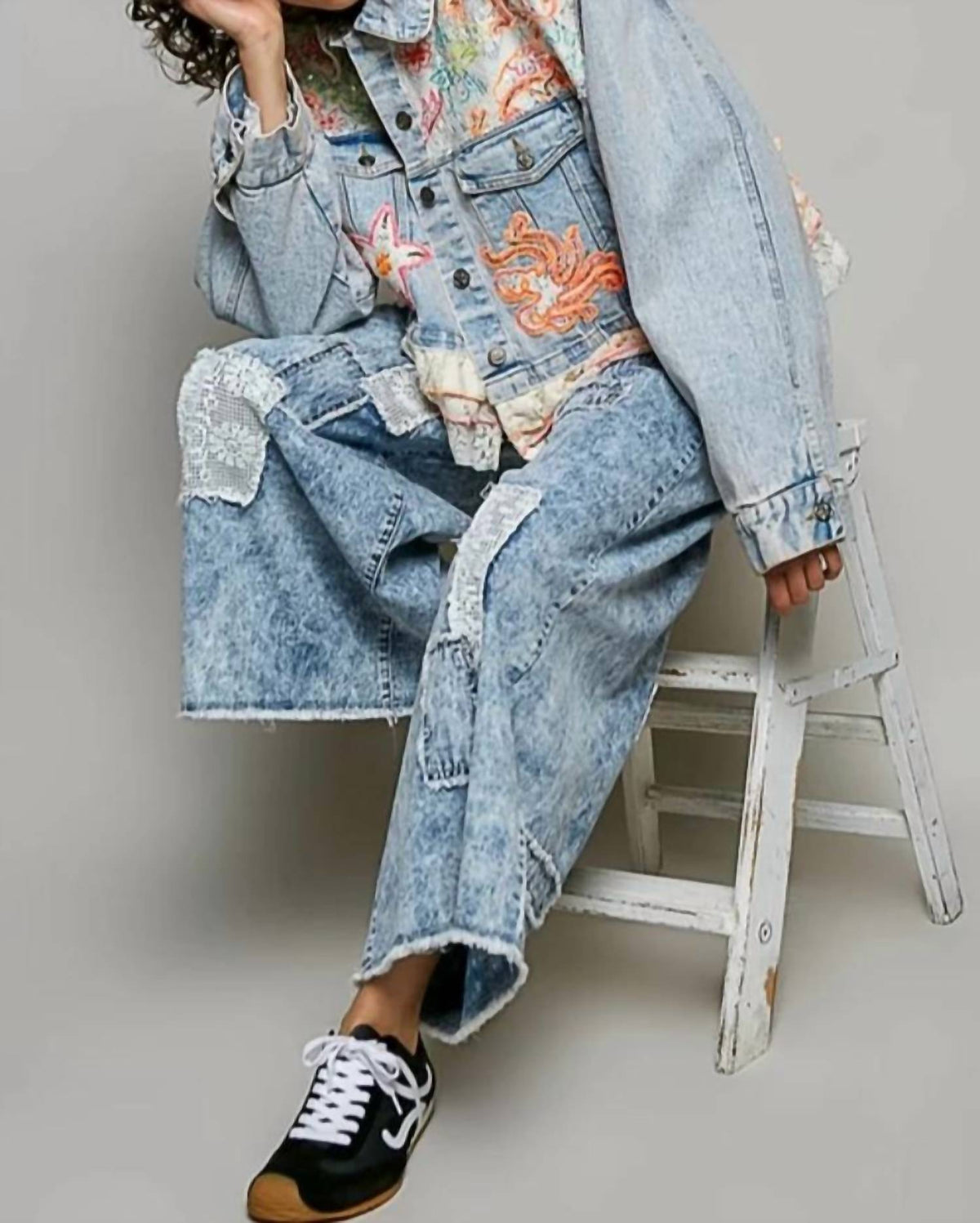 Pol - Floral Embroidered Cropped Jacket