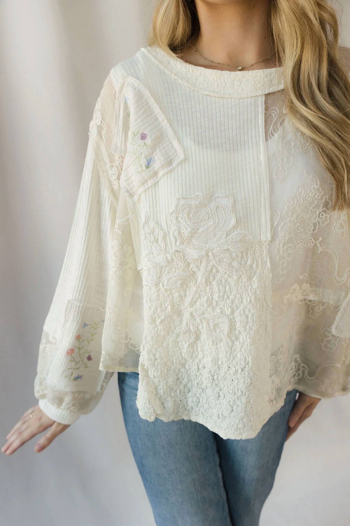 Pol - Gretchen Lace Patch Floral Tee