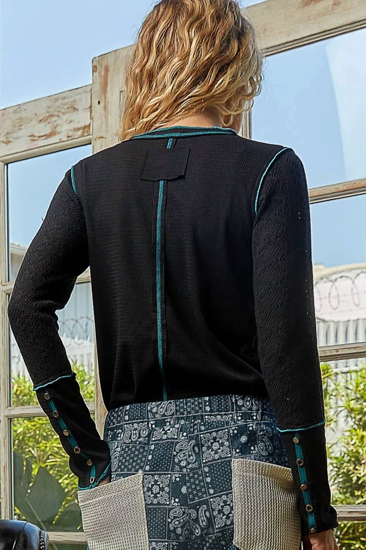 Pol - Round Neck Solid Knit Top