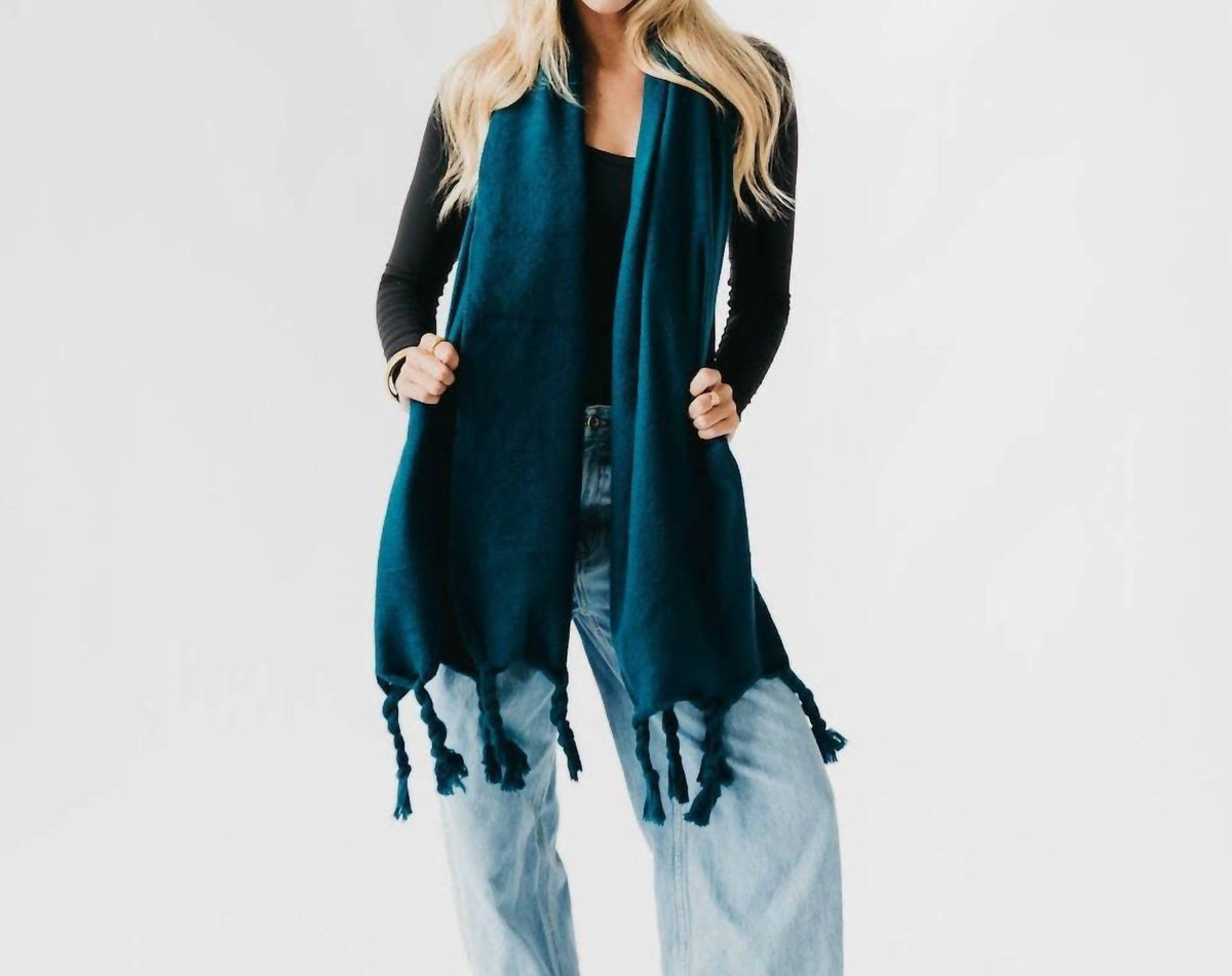 Pretty Simple - Twyla Twisted Tassel Scarf
