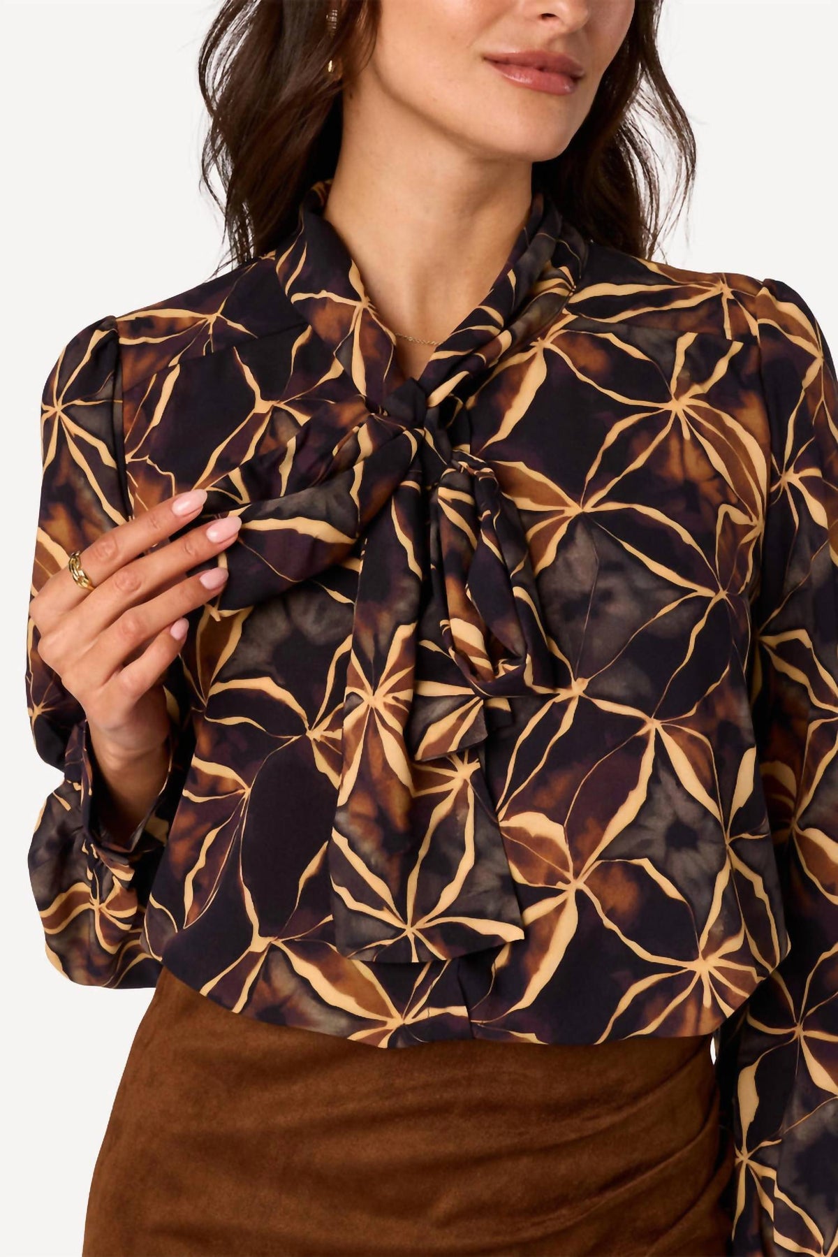 Q2 - Floral Front Tie Blouse