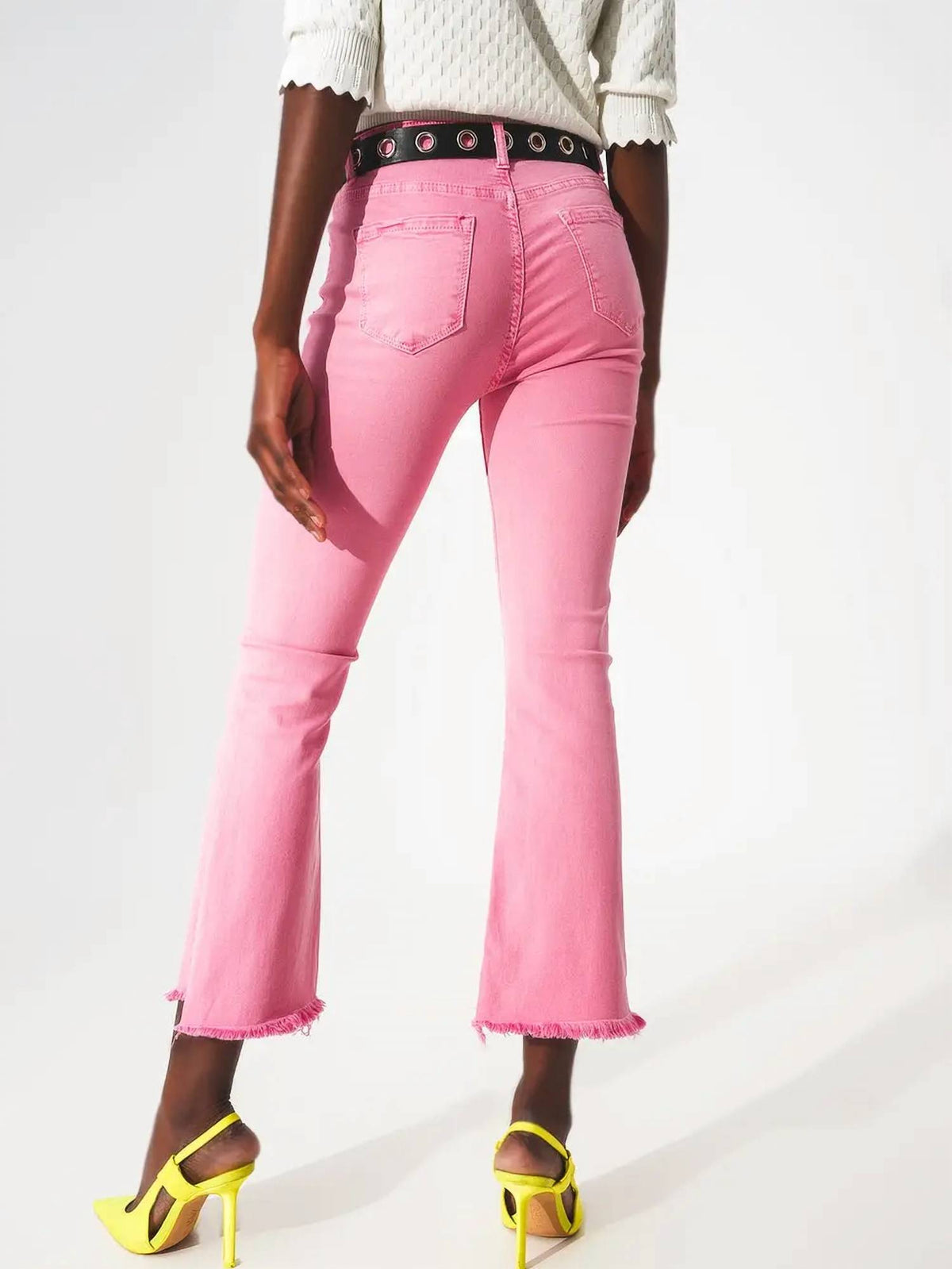 Q2 - Raw Hem Edge Flare Jeans