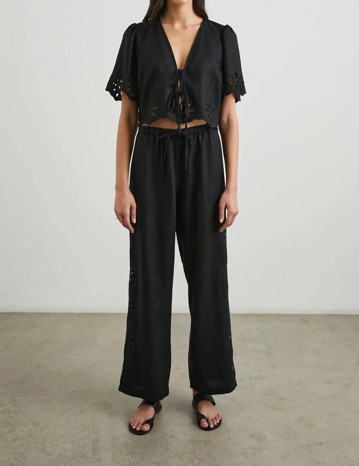 Rails - Pari Blouse - black - clothing - crop - tops