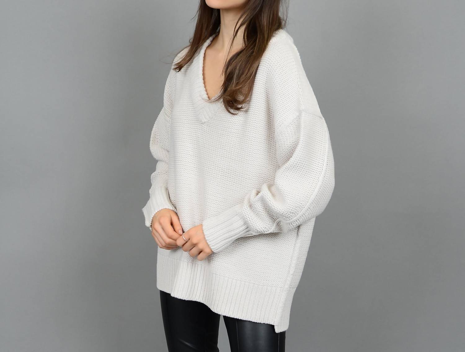 Rd Style - Zvona Longsleeve V - neck Sweater - acrylic - clothing - shirts