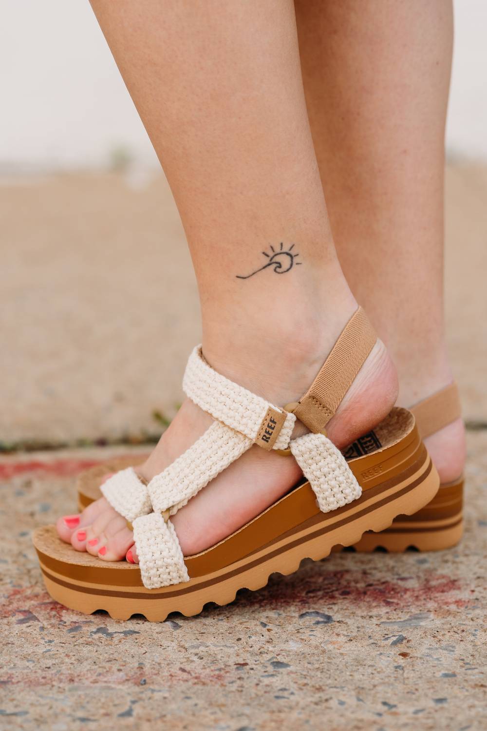 Reef - Women's Cushion Rem Higher Sandal