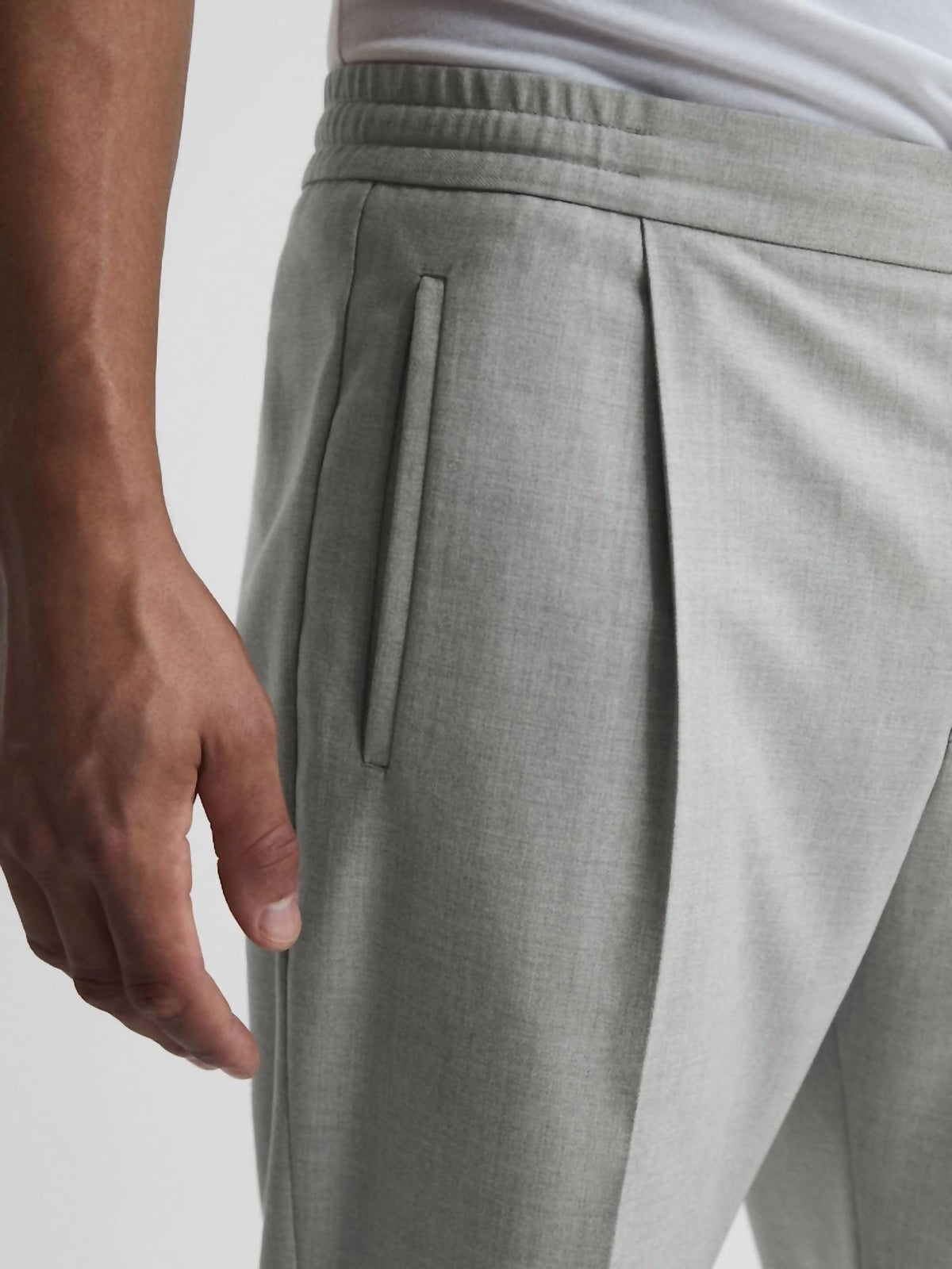Reiss - Brighton Pleat Front Cuffed Trousers Slacks Pants