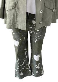 Renuar - Women's Printed Capri Pants - capris - clothing - green