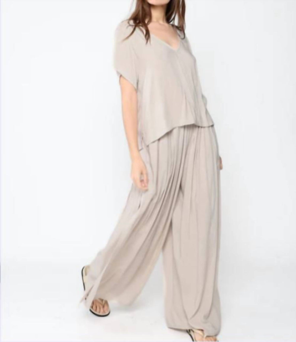 Ripley Rader - Linen Every Day V Neck Top