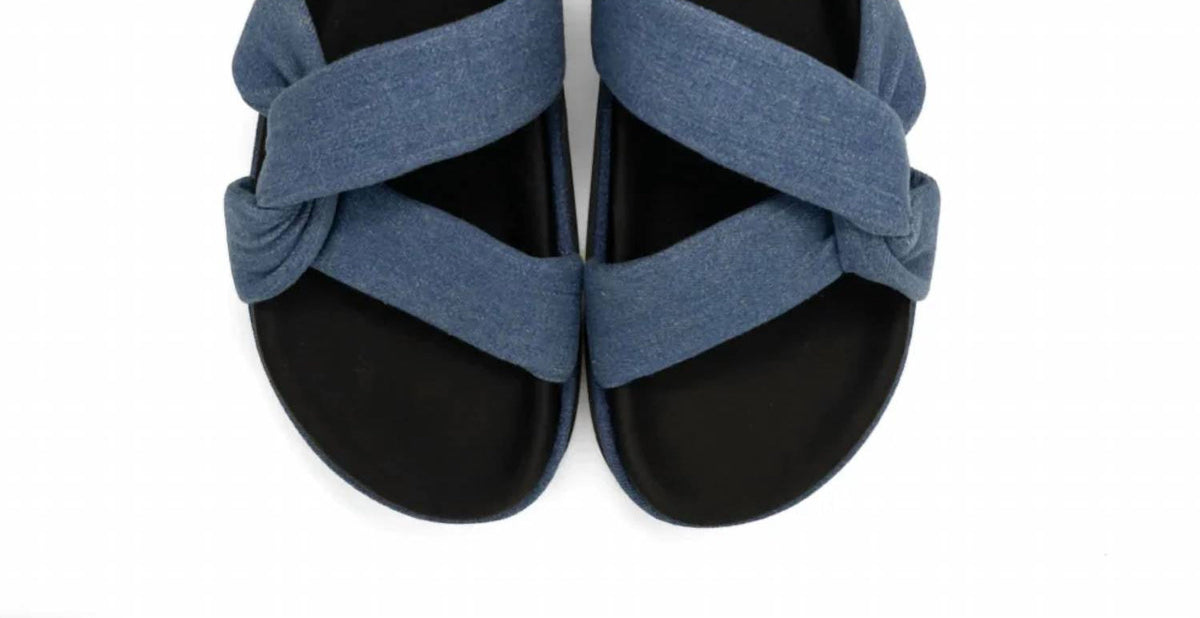 Roam - Women's Side Slip Stack Sandal