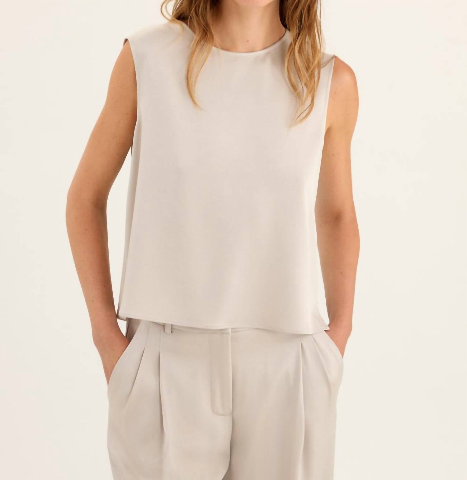 Rosso35 - Rosso Roundneck Sleeveless Top - beige - clothing - polyester