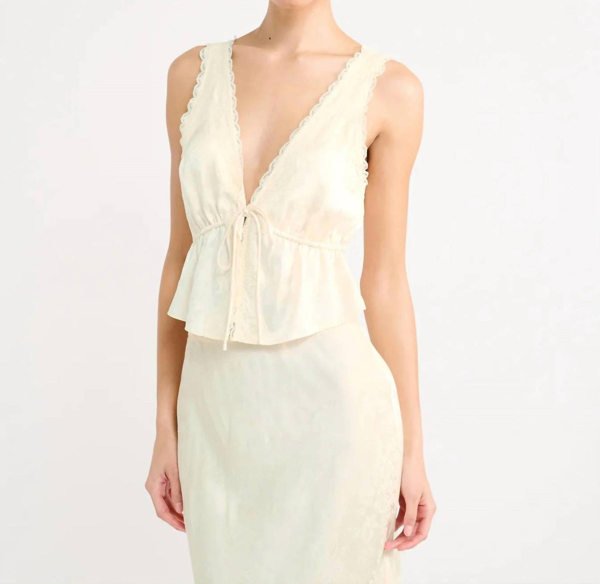 Rumored - Lady Lace Top