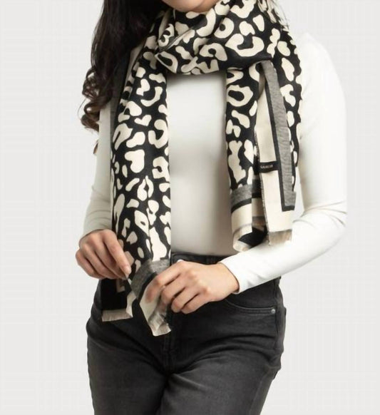 Saachi - Women's Two Toned Scarf - accessories - black - scarves