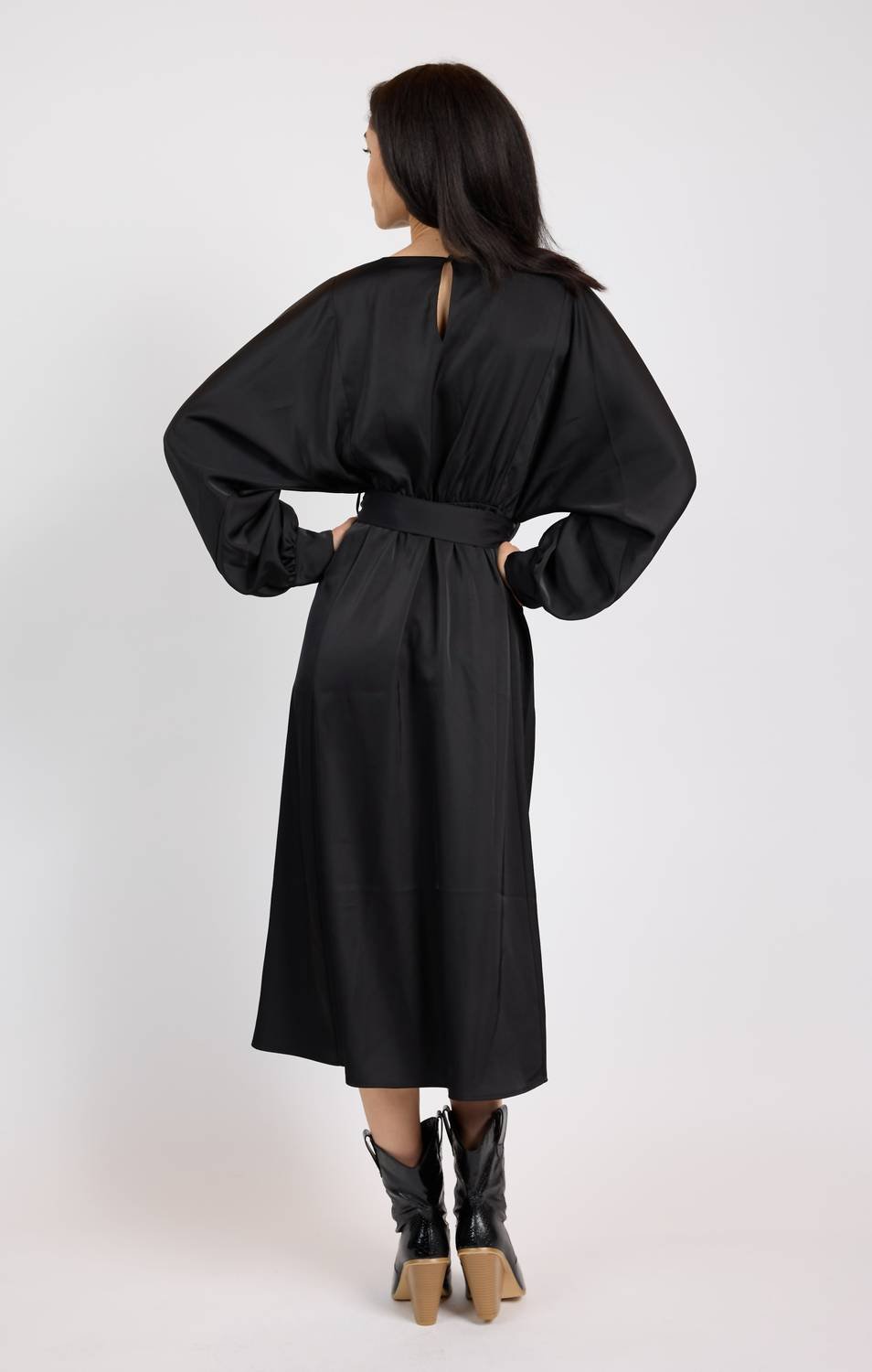 Sadie & Sage - Mood Boost Dolman Sleeve Belted Midi Dress - black - clothing - dresses