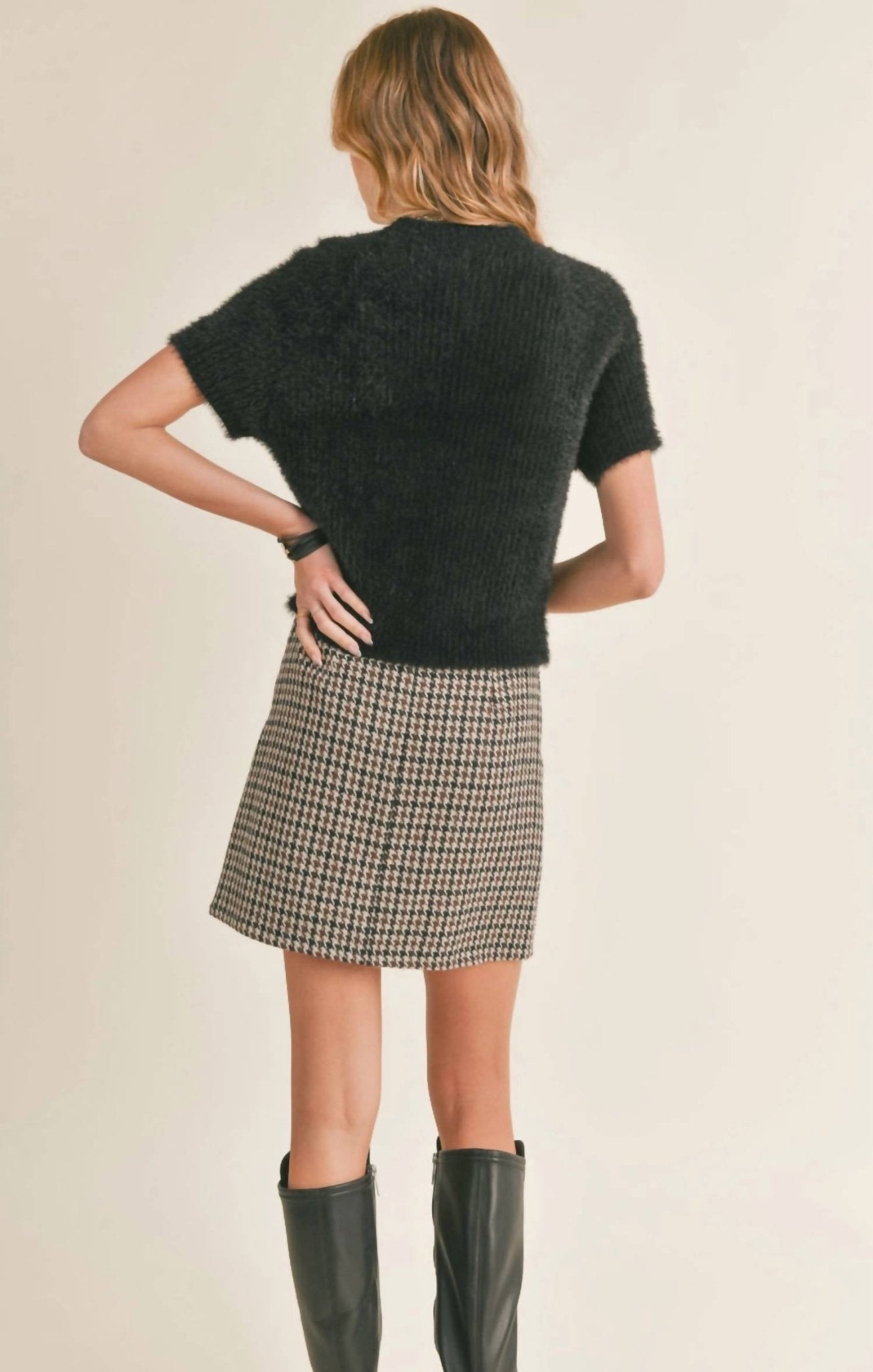 Sadie & Sage - Rudy Ribbed Short Sleeve Sweater - acrylic - black - clothing