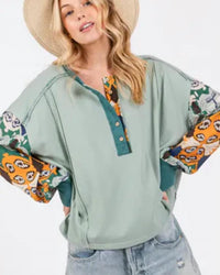 Sage+Fig - Contrast Long Sleeves Top - blue - clothing - patterned