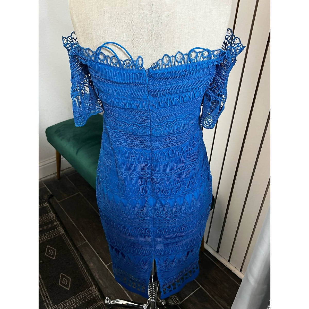 Saylor - Mariah Lace Midi Dress