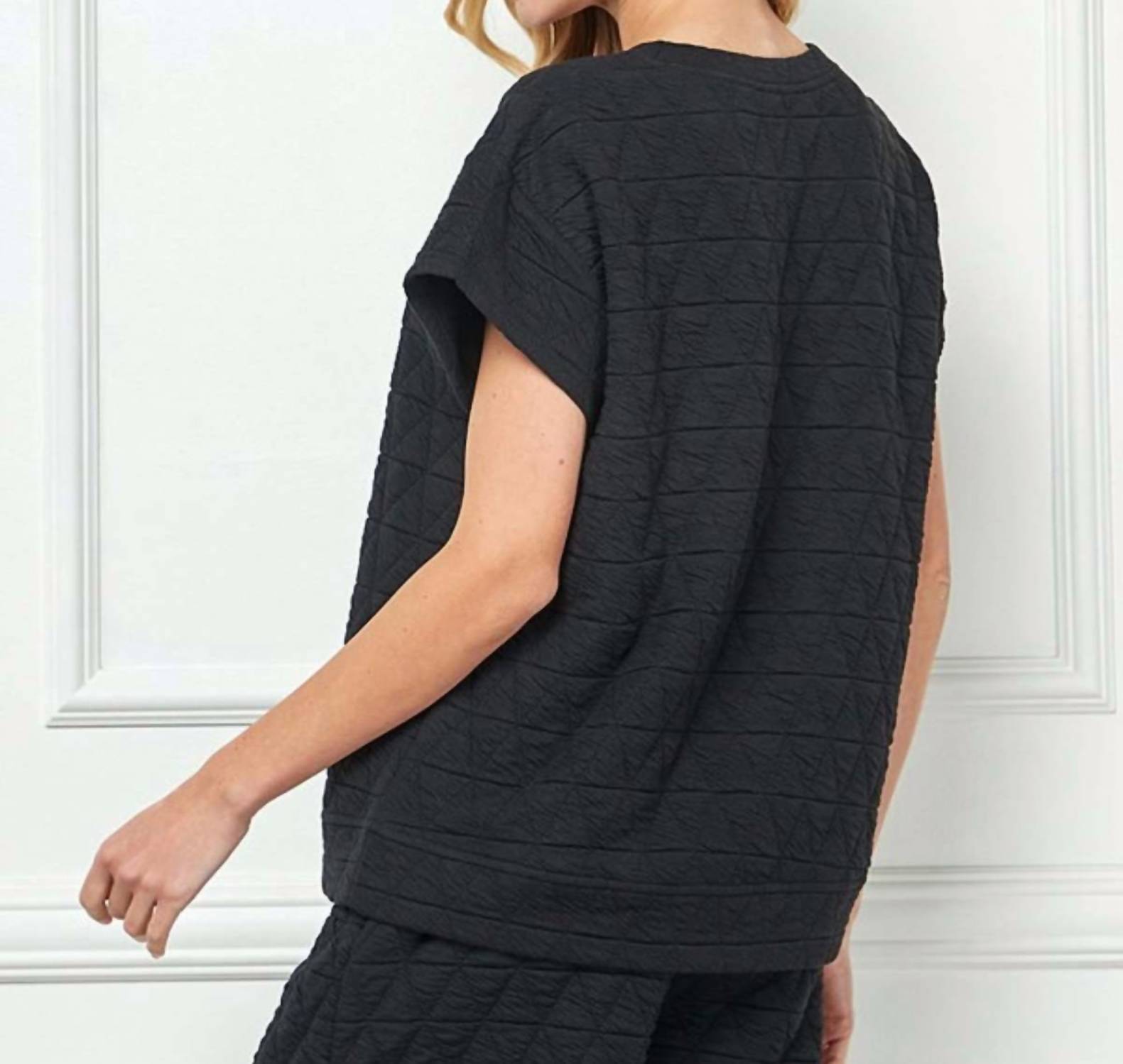 See And Be Seen - Quilted Short Sleeve Top - black - clothing - polyester