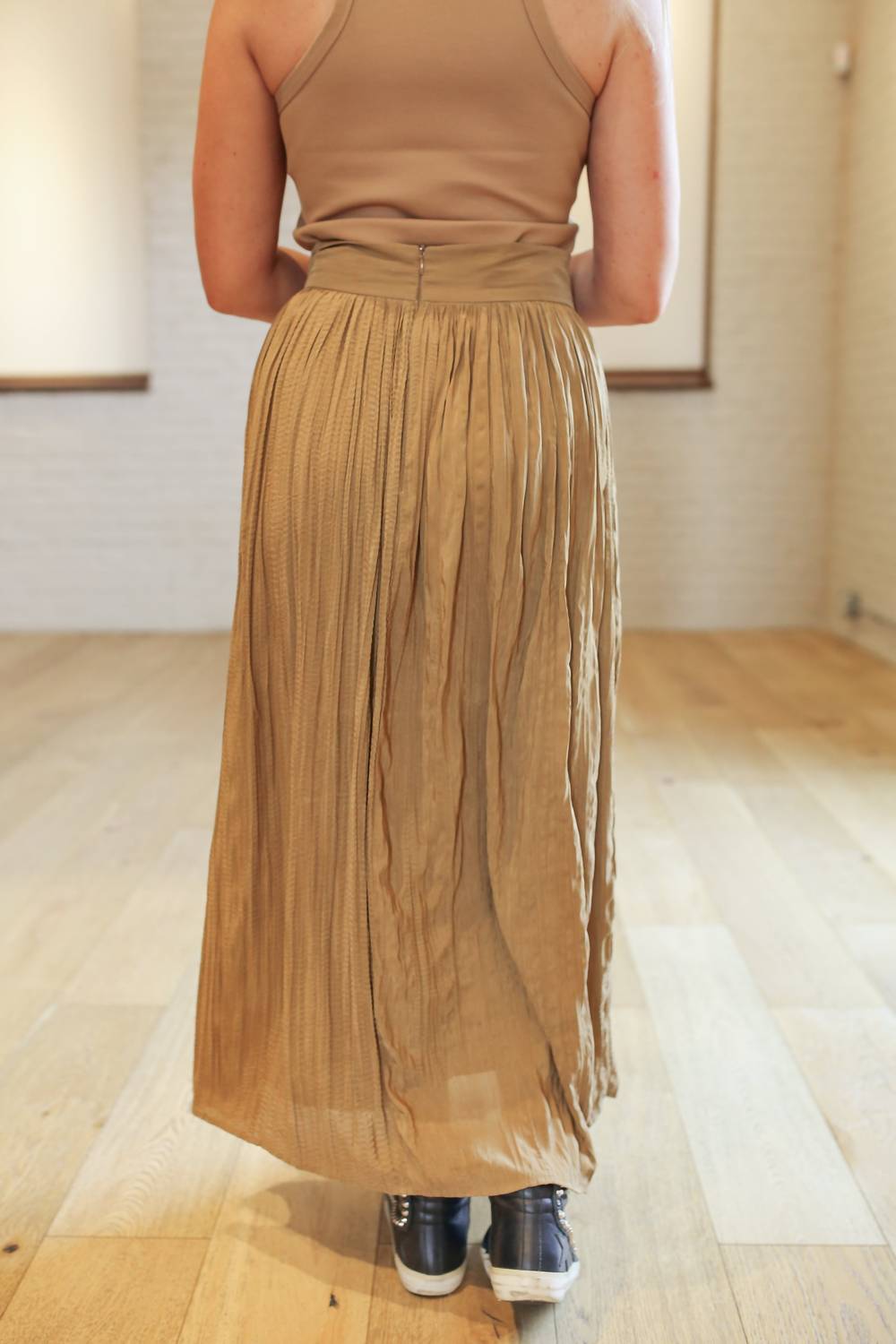 See U Soon - Crinkled Maxi Skirt - brown - clothing - long - skirts