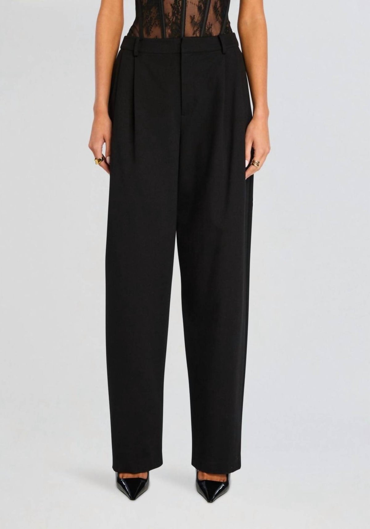 Ser.O.Ya - Sonya Pant
