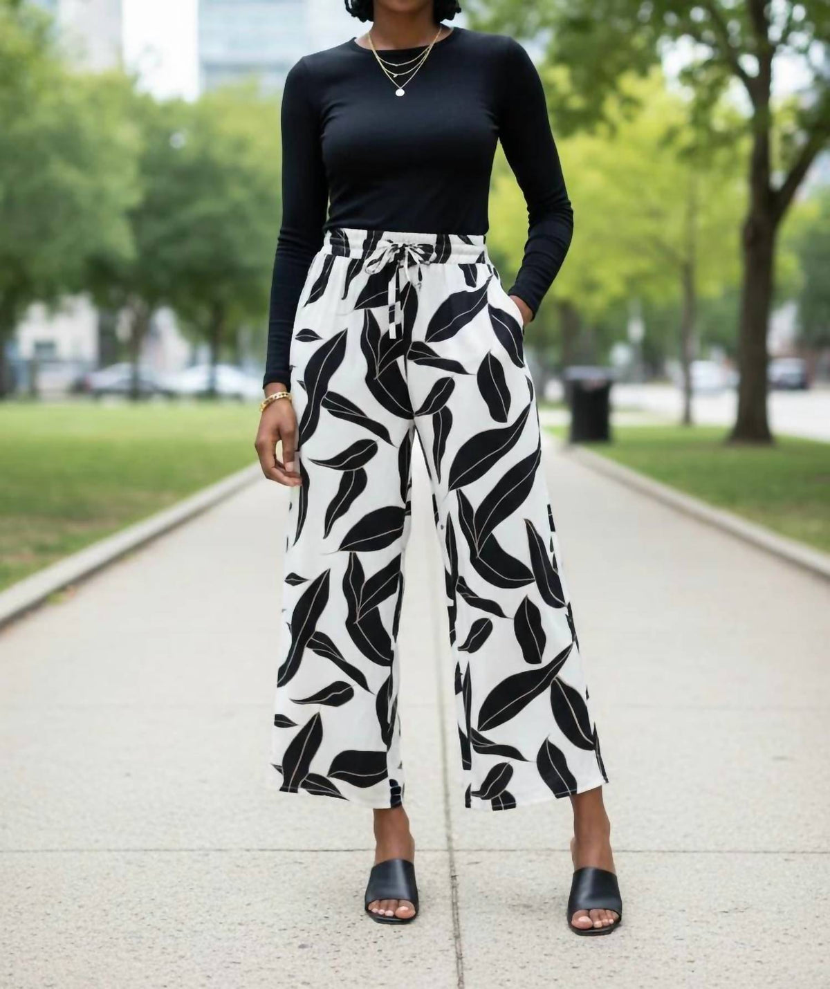 She + Sky - Printed Pocket Pants