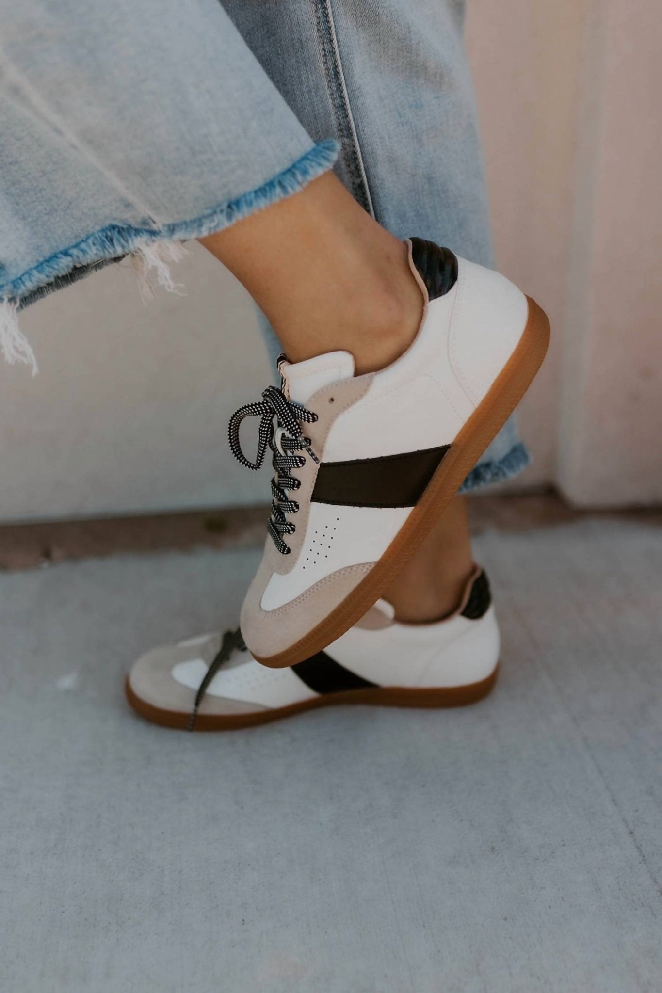 Shu Shop - Women's Sydney Sneaker - shoes - sneakers - white