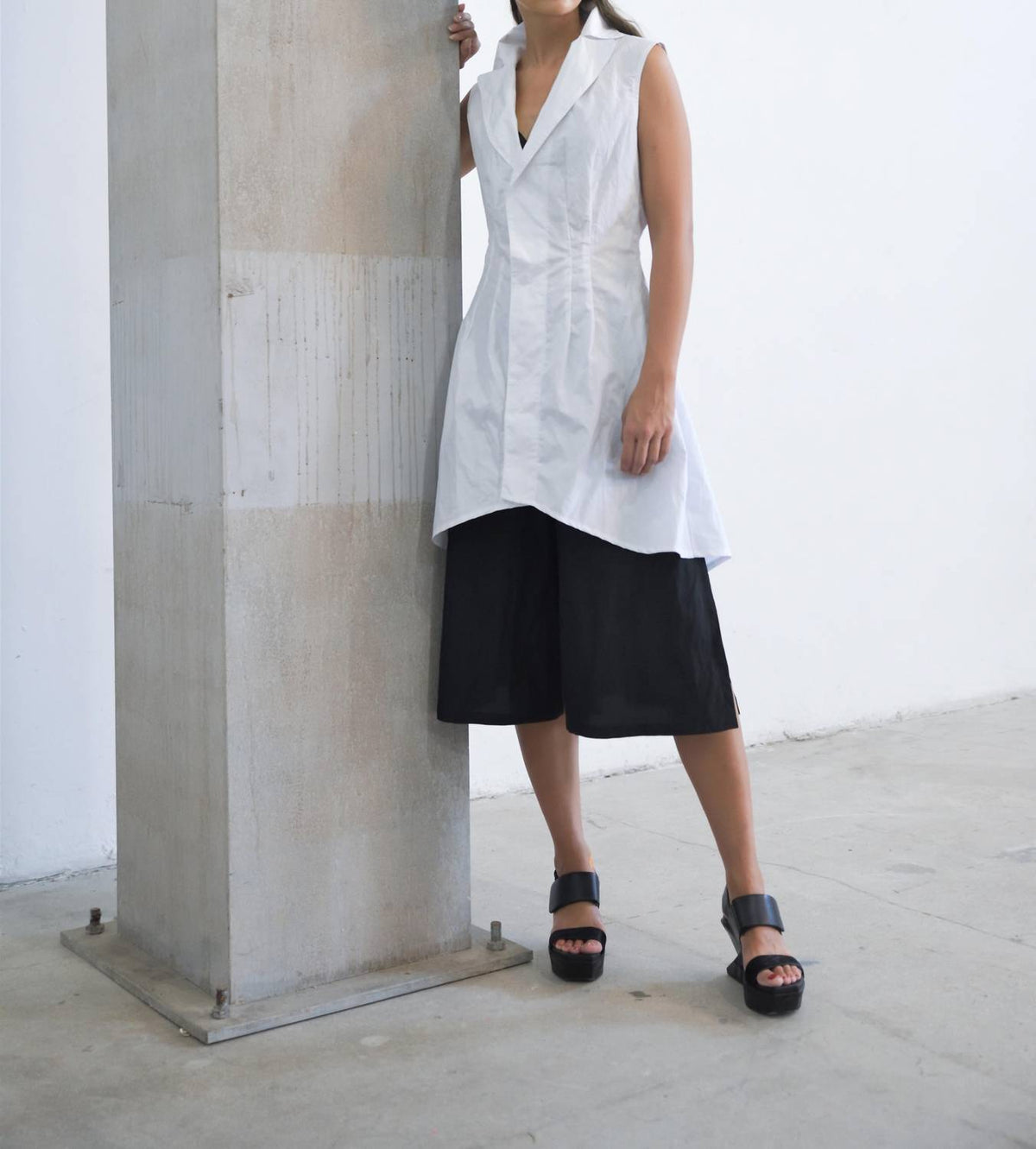 Simply Mila - Imperial Collar Tunic