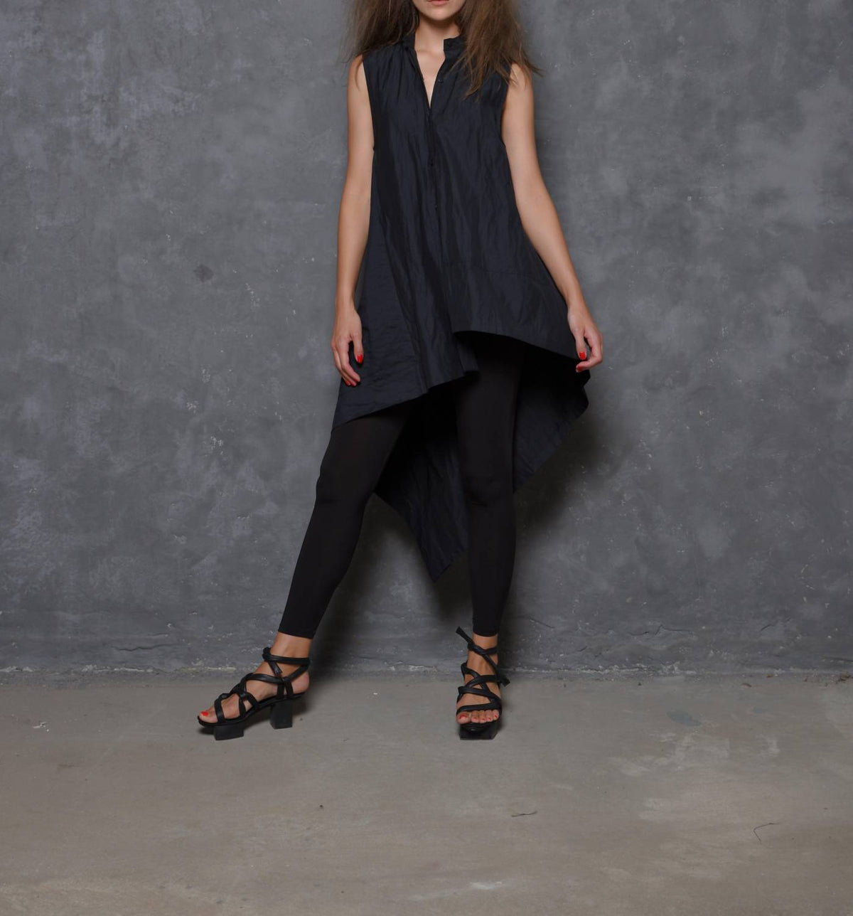 Simply Mila - Sleeveless Asymmetrical Tunic