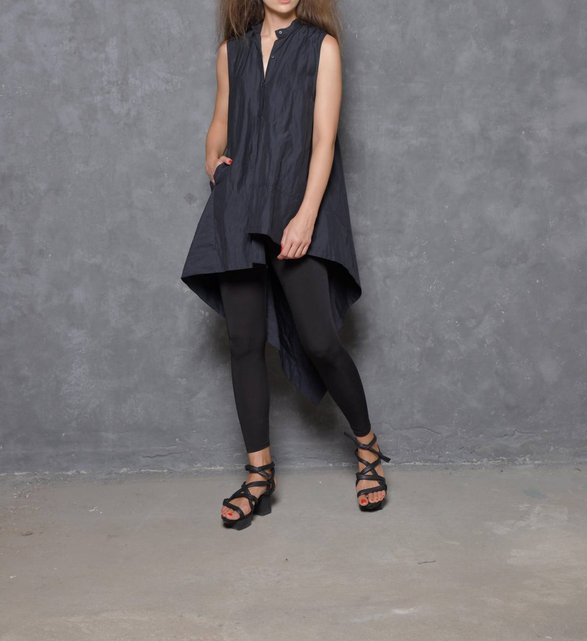 Simply Mila - Sleeveless Asymmetrical Tunic